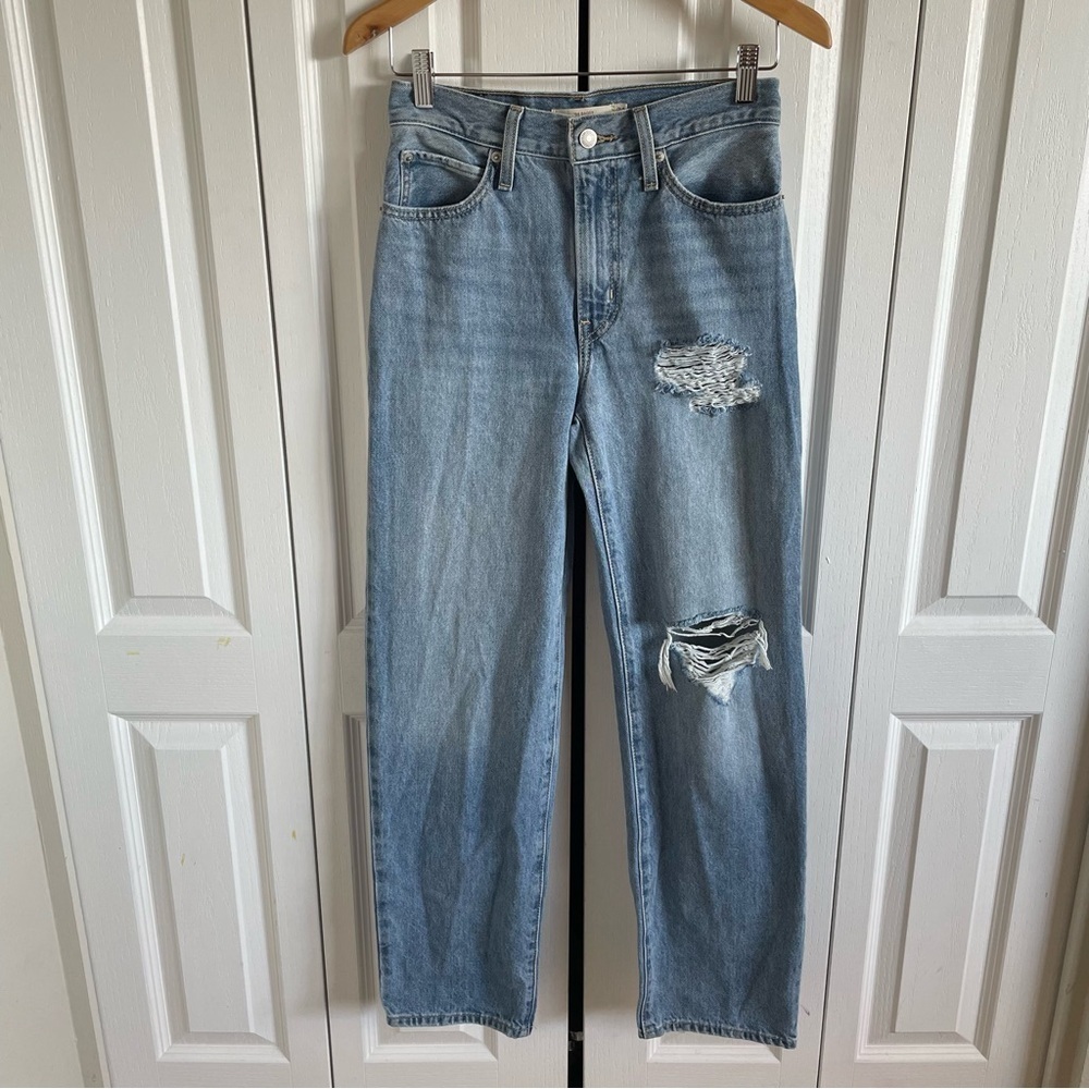 Levi’s ‘94 Baggy Jeans Womens 24 Light Wash Blue Distressed High Rise Skater EUC - Picture 1 of 14